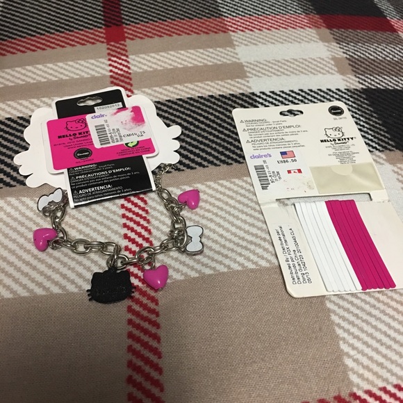 Hello Kitty Bracelet & Bobby Pins - Picture 2 of 2